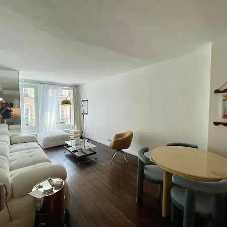 Apartment Marais Etienne Marcel *