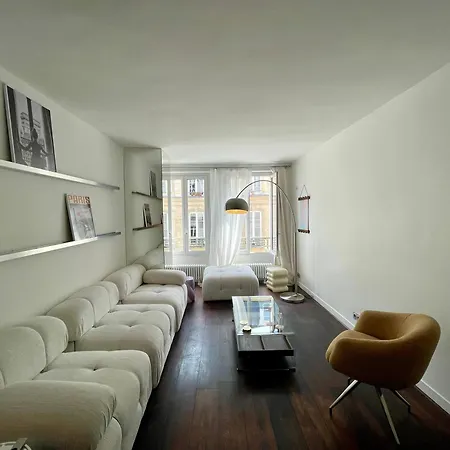 Apartment Marais Etienne Marcel *